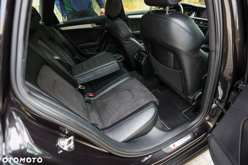 Audi A4 Avant - 11