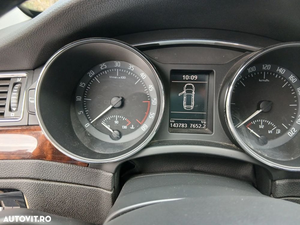 Skoda Superb 2.0 TDI Active - 9