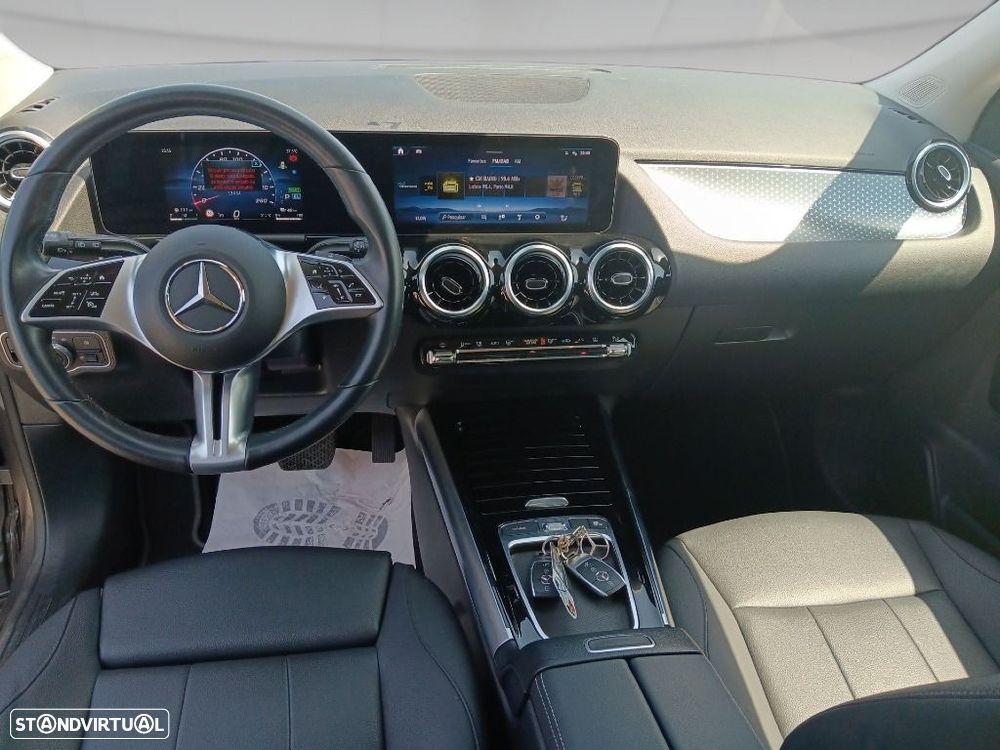 Mercedes-Benz GLA 250 - 14