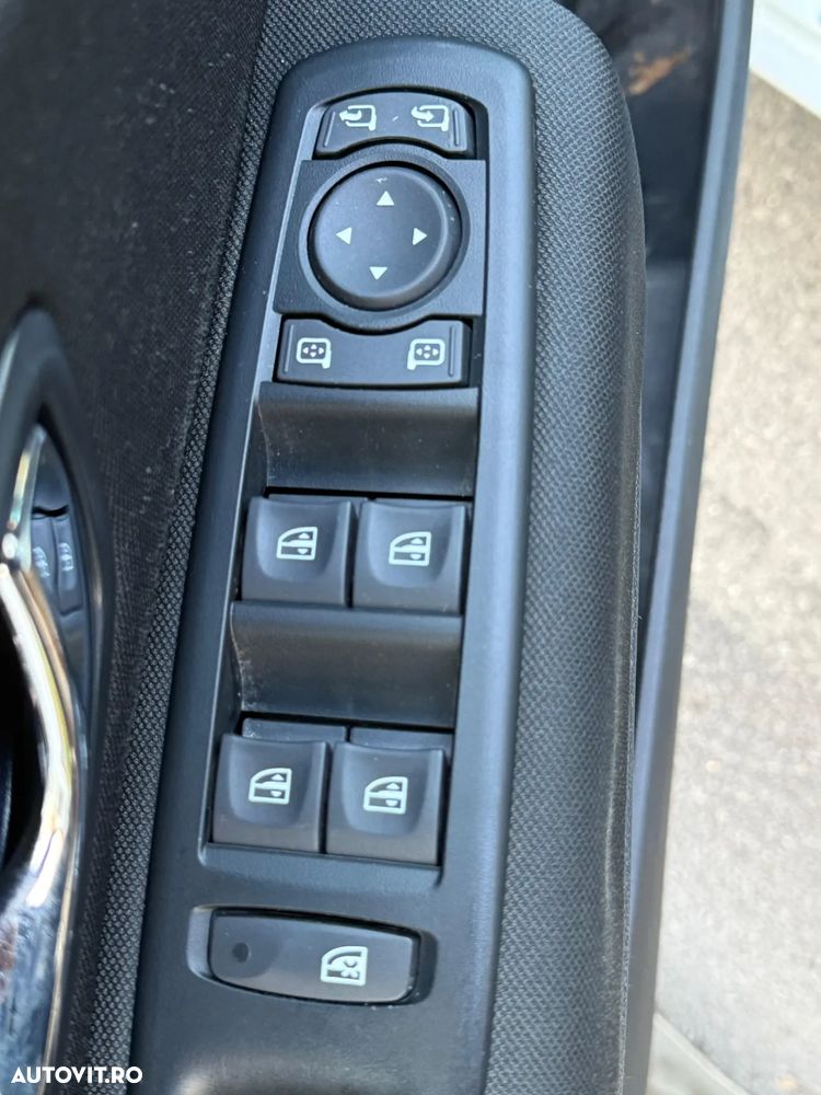 Renault Megane ENERGY dCi 110 LIMITED - 11