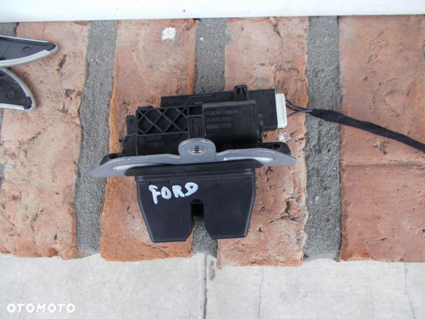 Ford Fiesta MK8 Zamek klapy tylnej