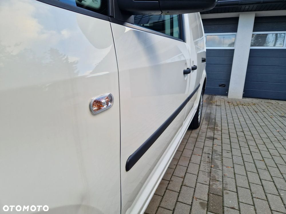 Volkswagen CADDY MAXI - 34