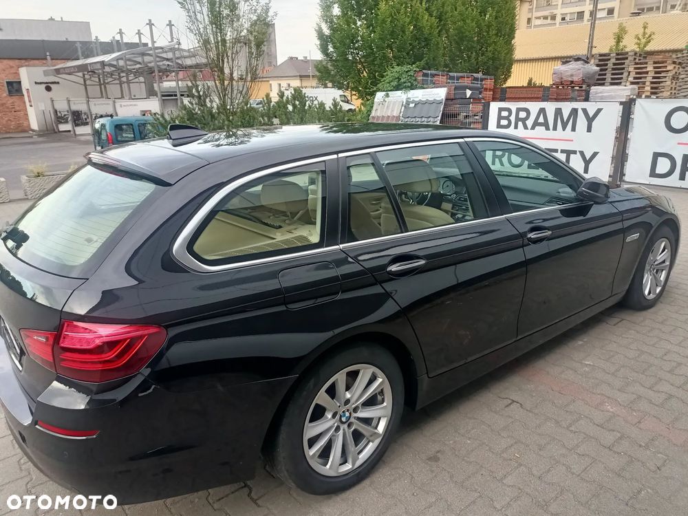 BMW Seria 5 530d Sport-Aut Luxury Line - 7