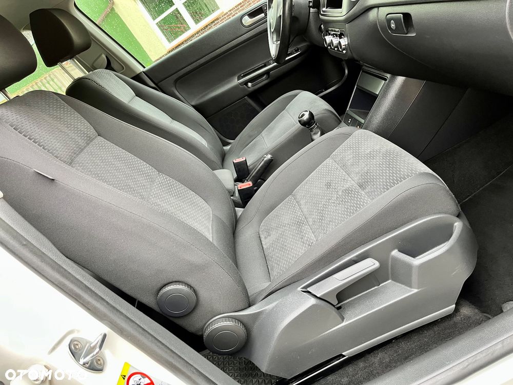 Volkswagen Golf Plus 1.6 Comfortline - 13