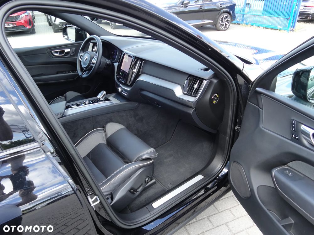 Volvo XC 60 B4 D Geartronic RDesign - 9