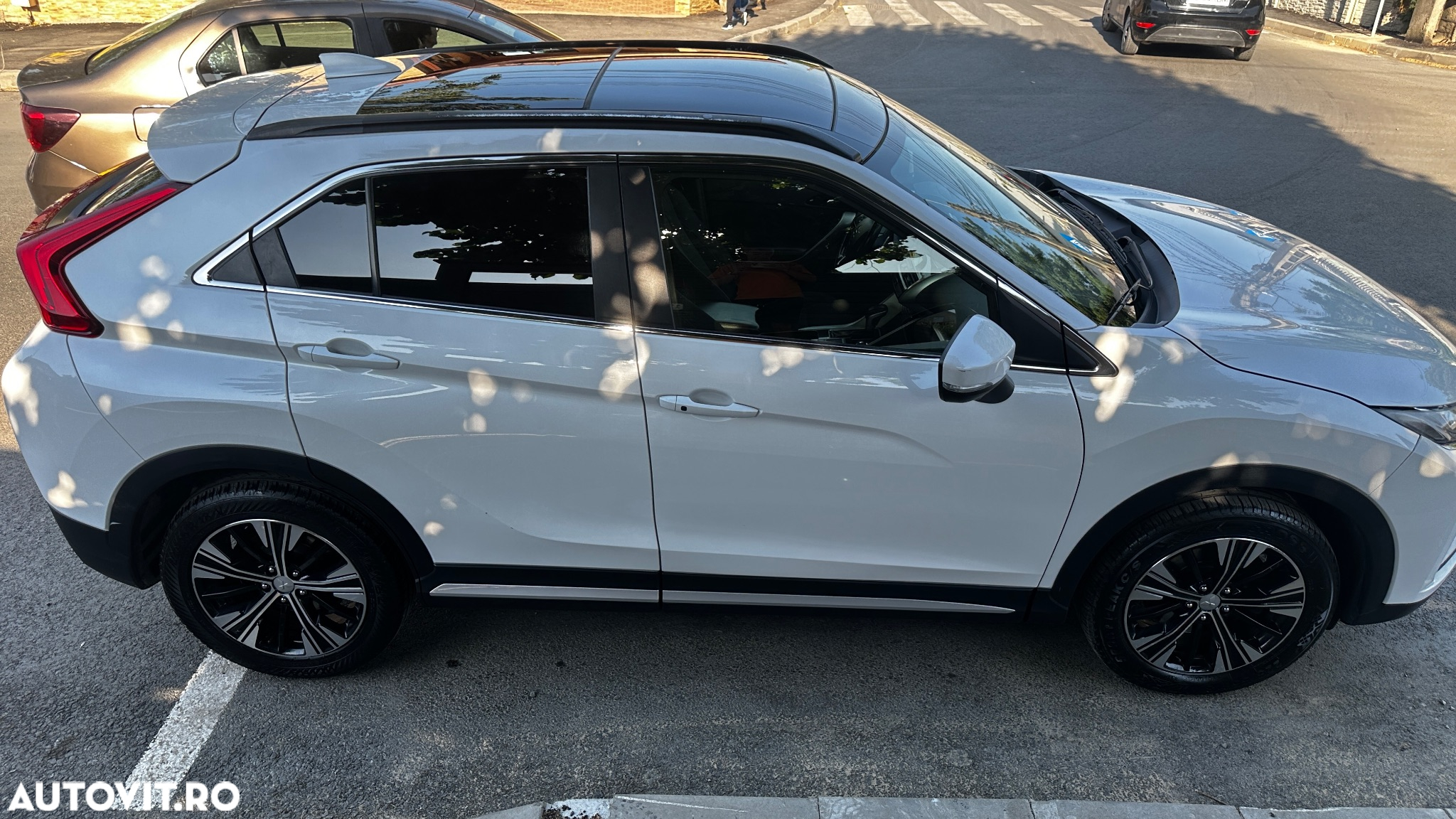 Mitsubishi Eclipse-Cross 1.5-litre 16-valve DOHC MIVEC 4X4 Invite+ Aut. - 3