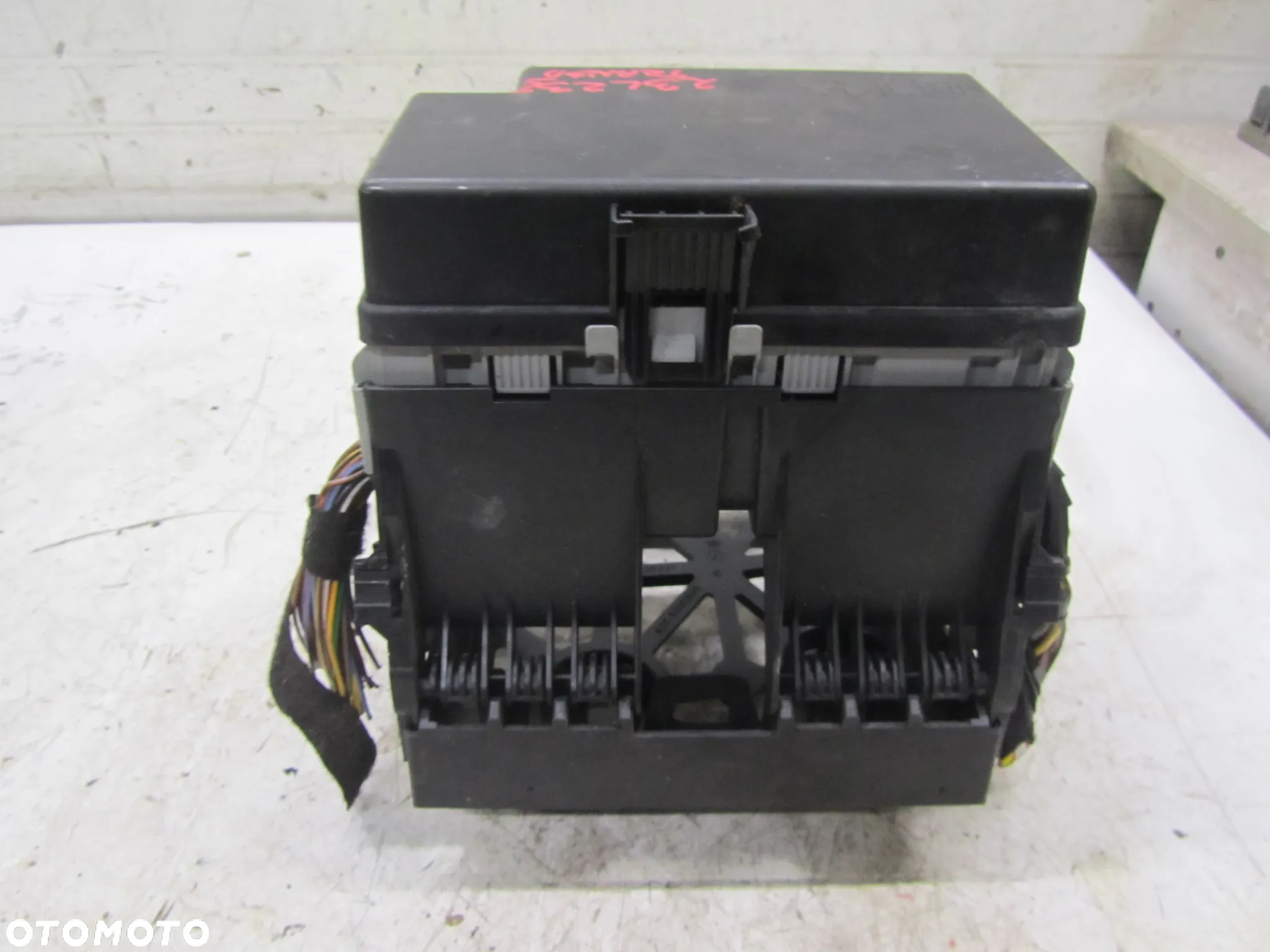 ford transit mk7 2.2 skrzynka bezpieczników - 3