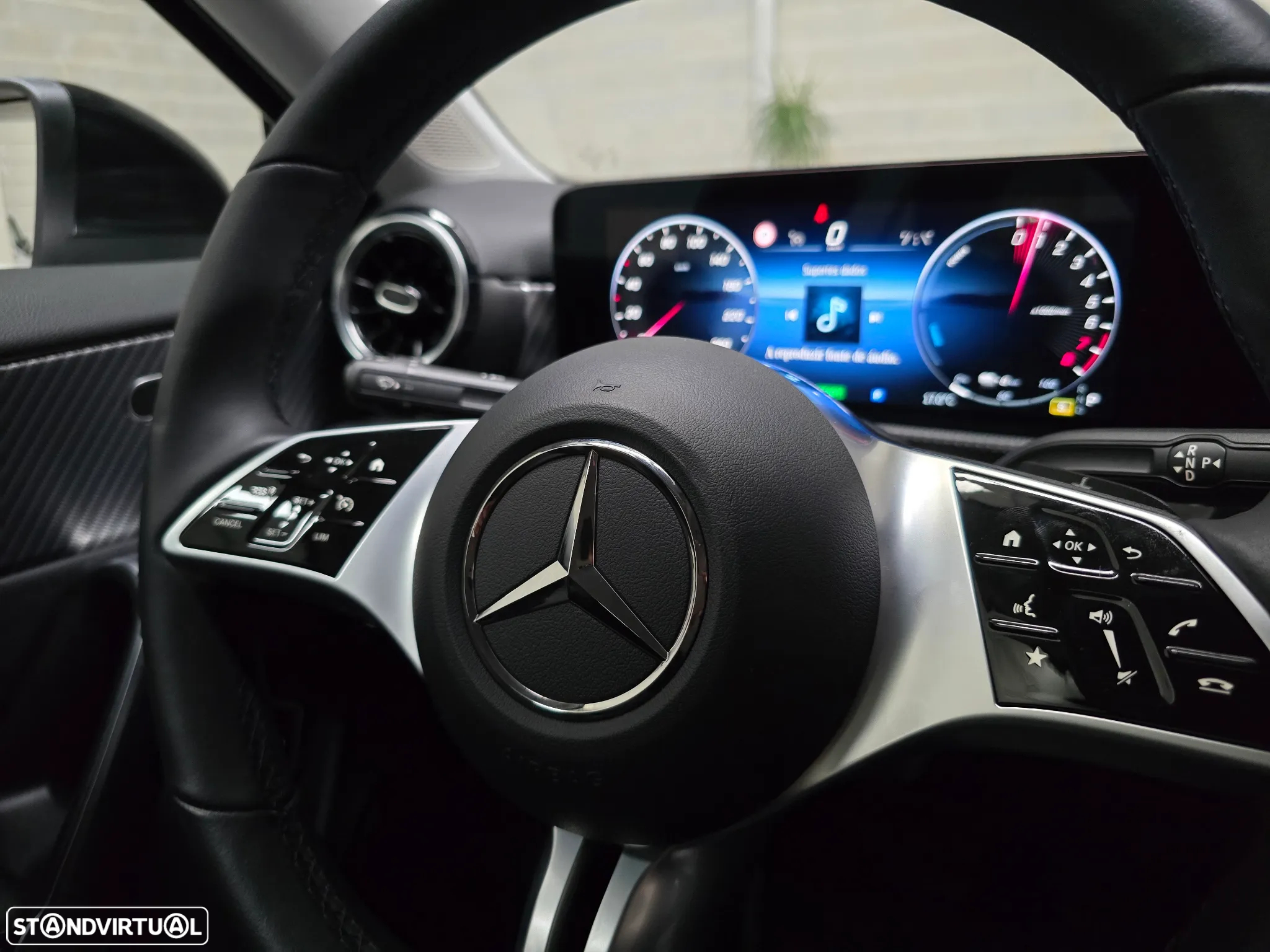 Mercedes-Benz A 250 Limousine e Progressive - 34