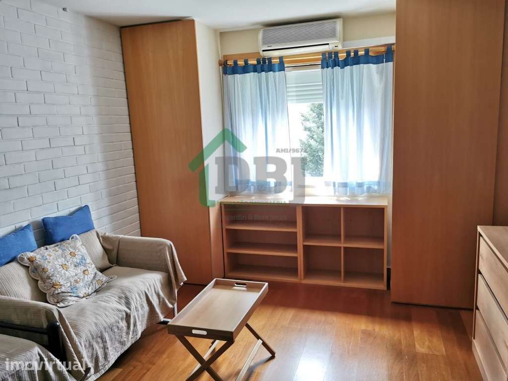 Apartamento T0 - Junto à Faculdade Ciências da Saúde e Hospital - Grande imagem: 4/8