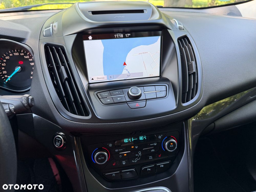 Ford Kuga 2.0 TDCi 2x4 Titanium - 17
