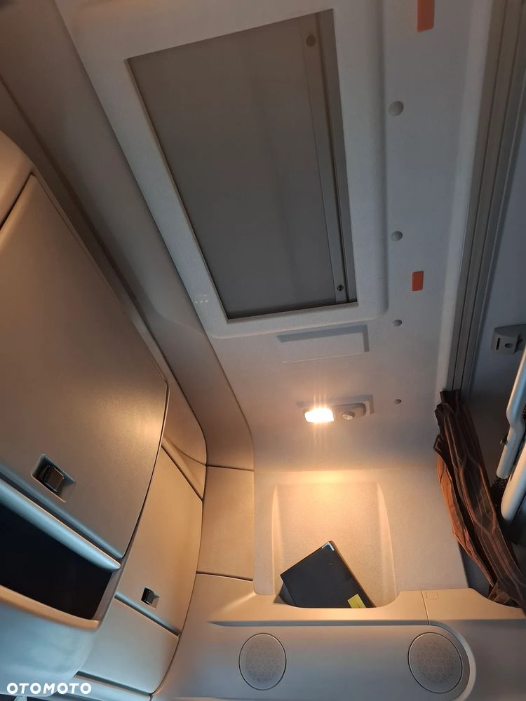 DAF XF 106 - 17
