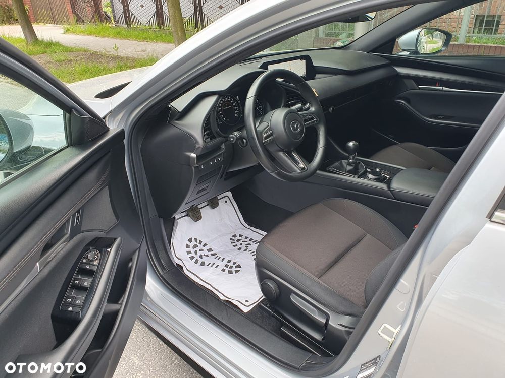 Mazda 3 SKYACTIV-G 2.0 M-Hybrid - 10