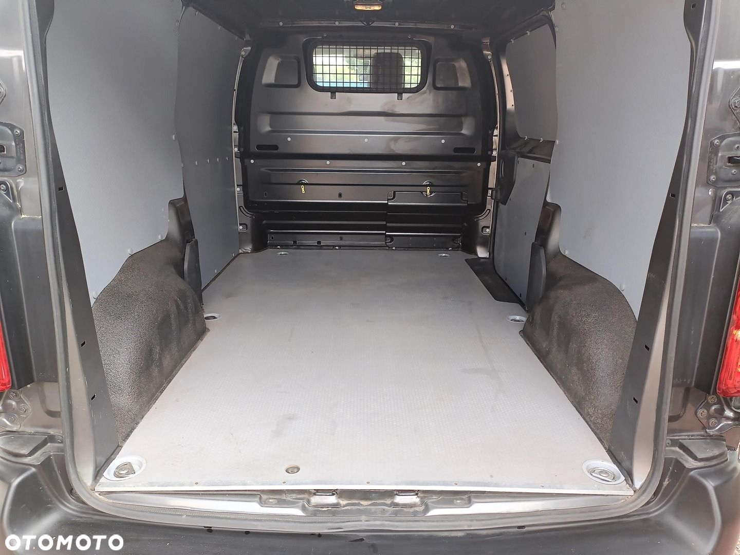 Toyota PROACE - 16