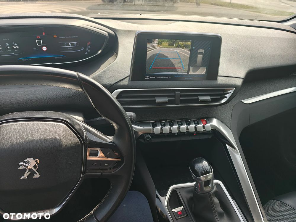 Peugeot 5008 - 10