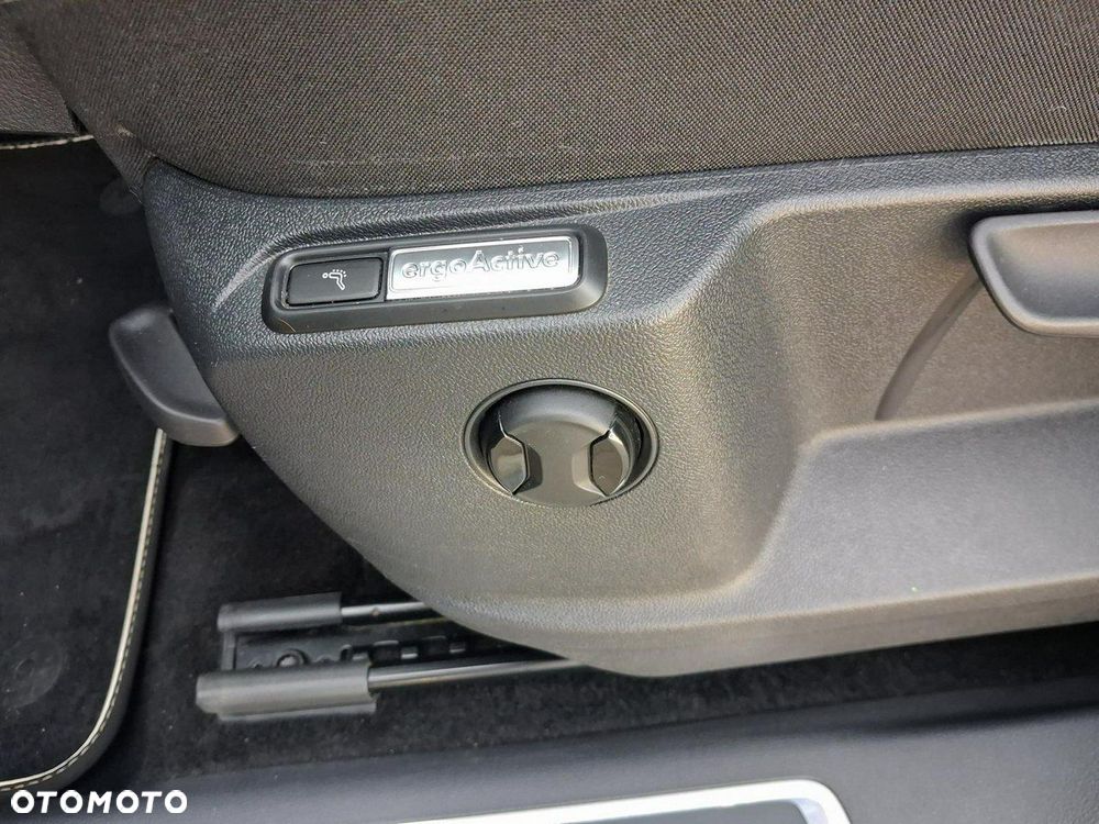 Volkswagen Tiguan - 24