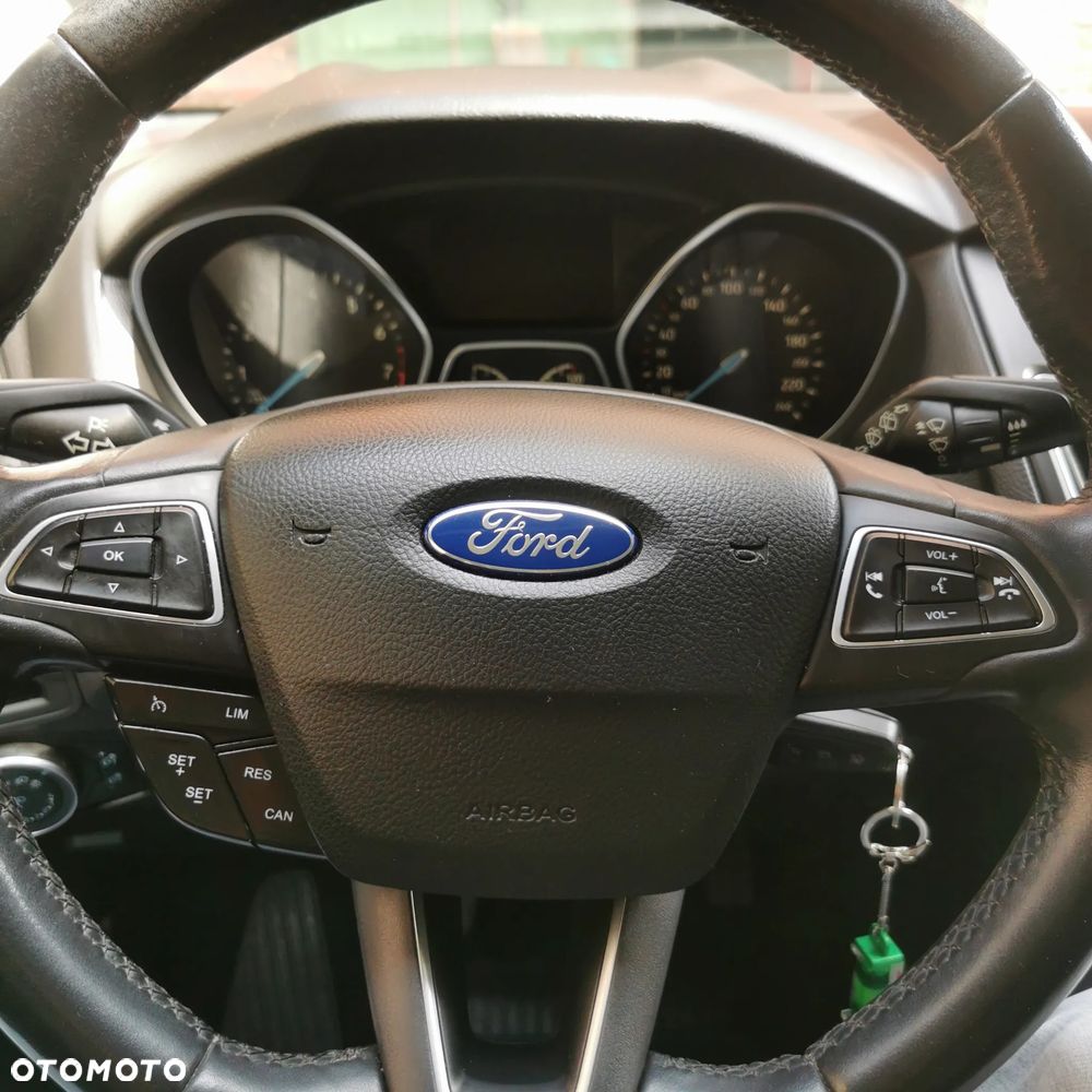Ford Focus - 22