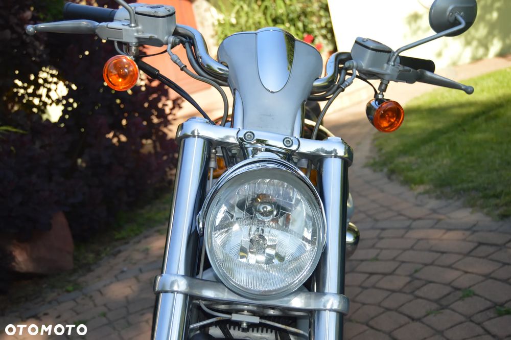 Harley-Davidson V-Rod Street Rod - 14