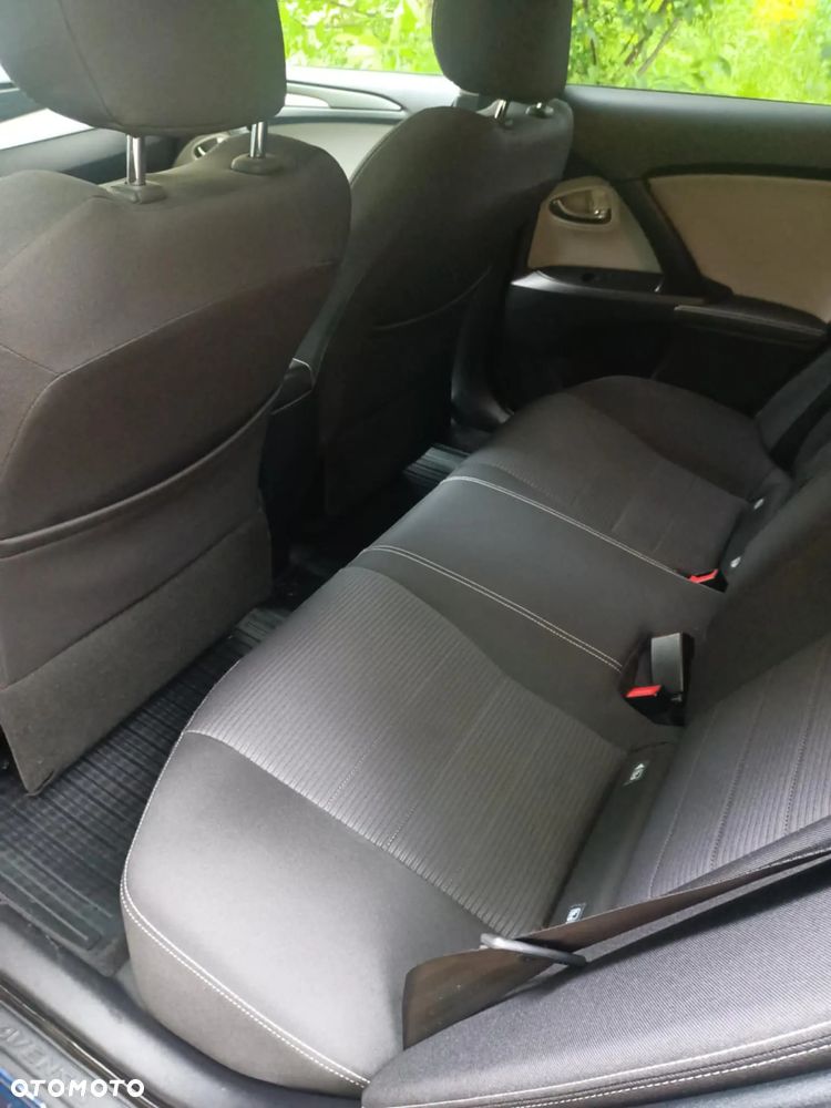 Toyota Avensis 2.0 D-4D Active Business - 3