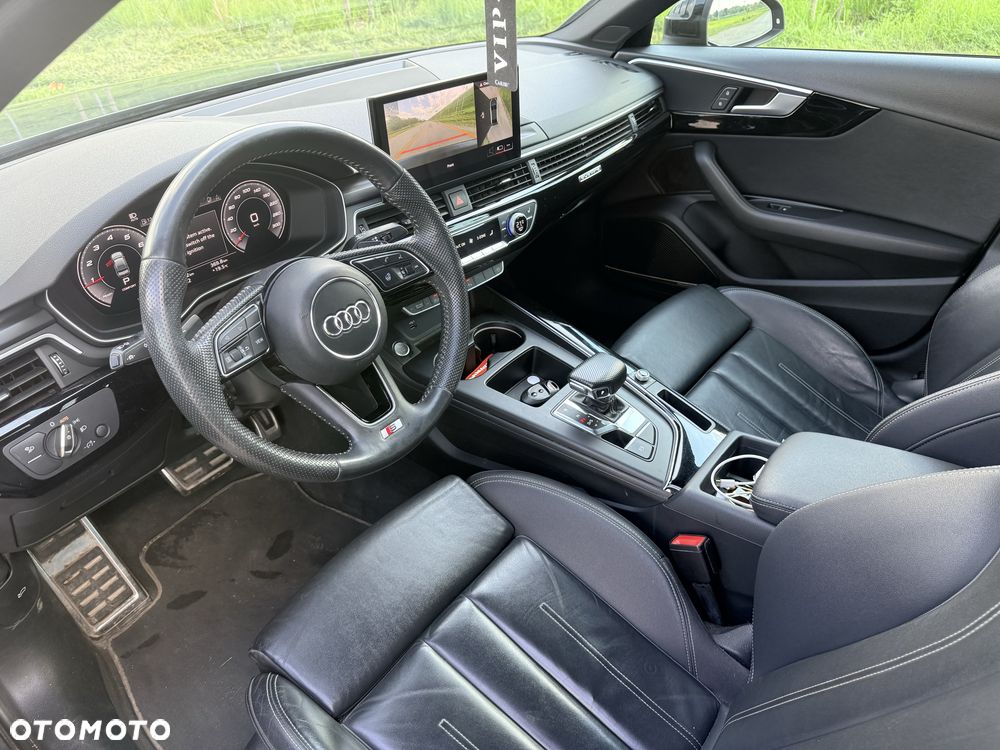 Audi A4 Limousine - 8