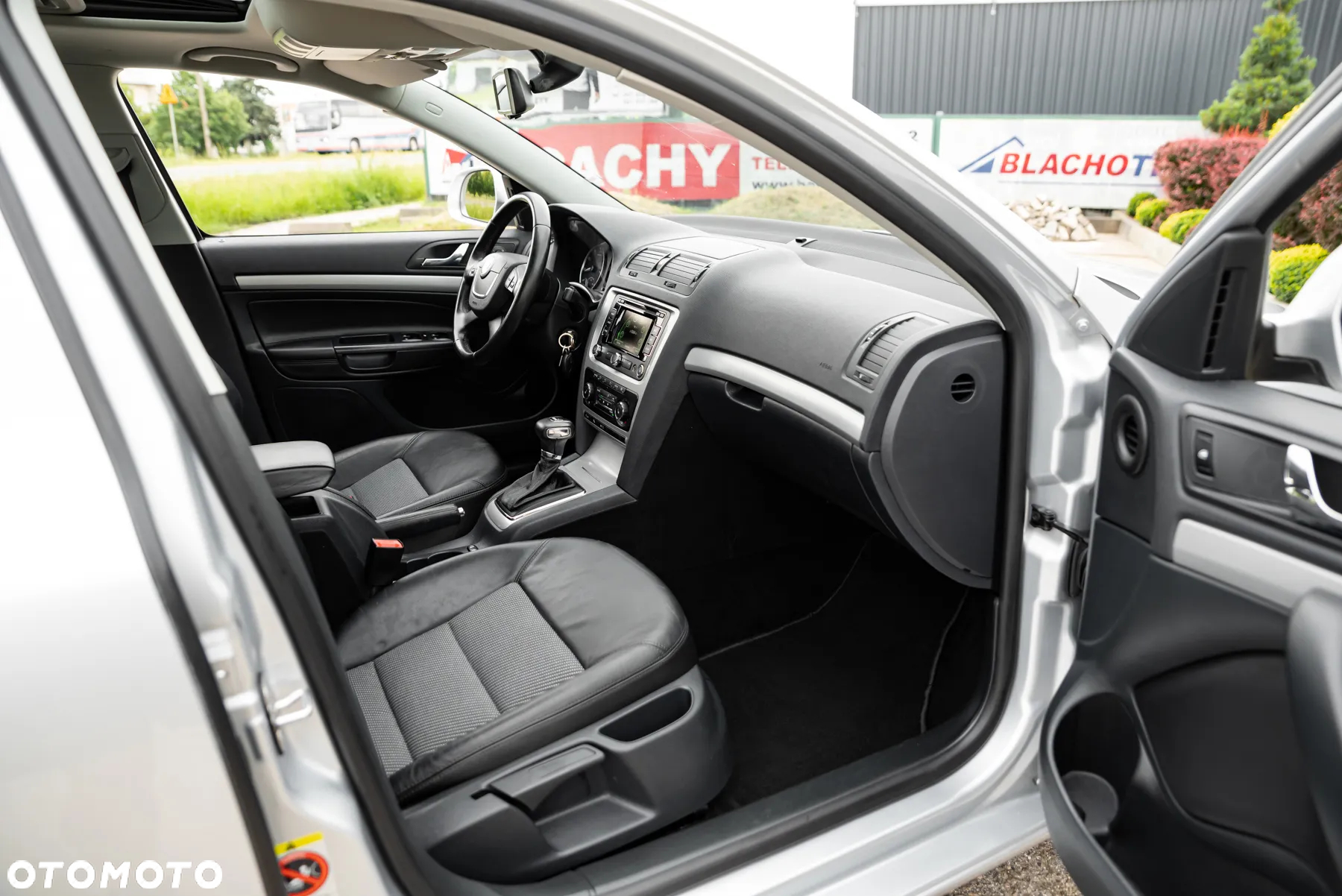 Skoda Octavia 1.8 TSI DSG Elegance - 25