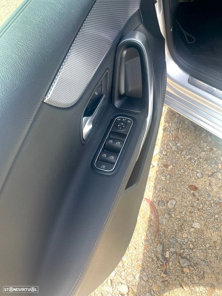 Mercedes-Benz A 180 - 20