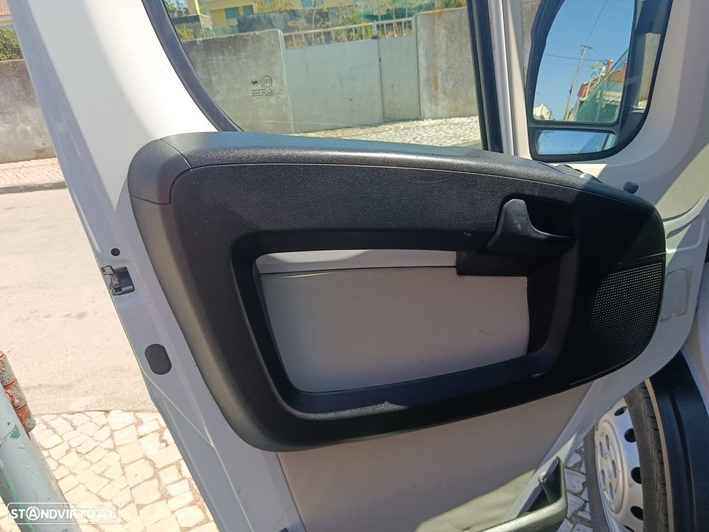 Fiat Ducato 2.3 Jtd 130 C/báscula - 32