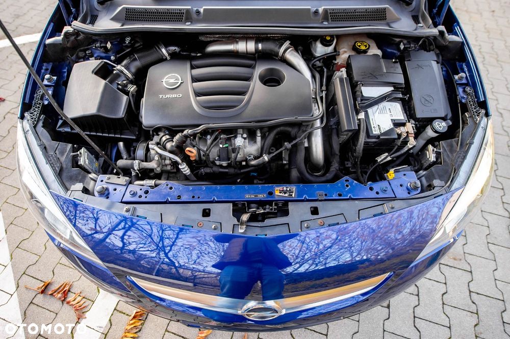 Opel Astra OPC Start/Stop - 19