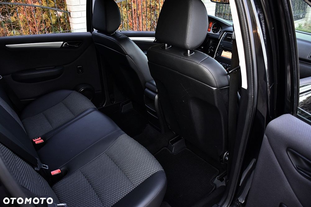 Mercedes-Benz Klasa B 180 BlueEFFICIENCY SPORT EDITION - 7