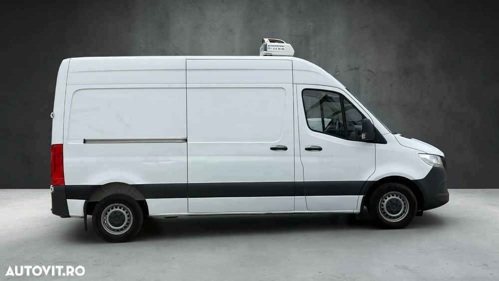 Mercedes-Benz Sprinter - 8
