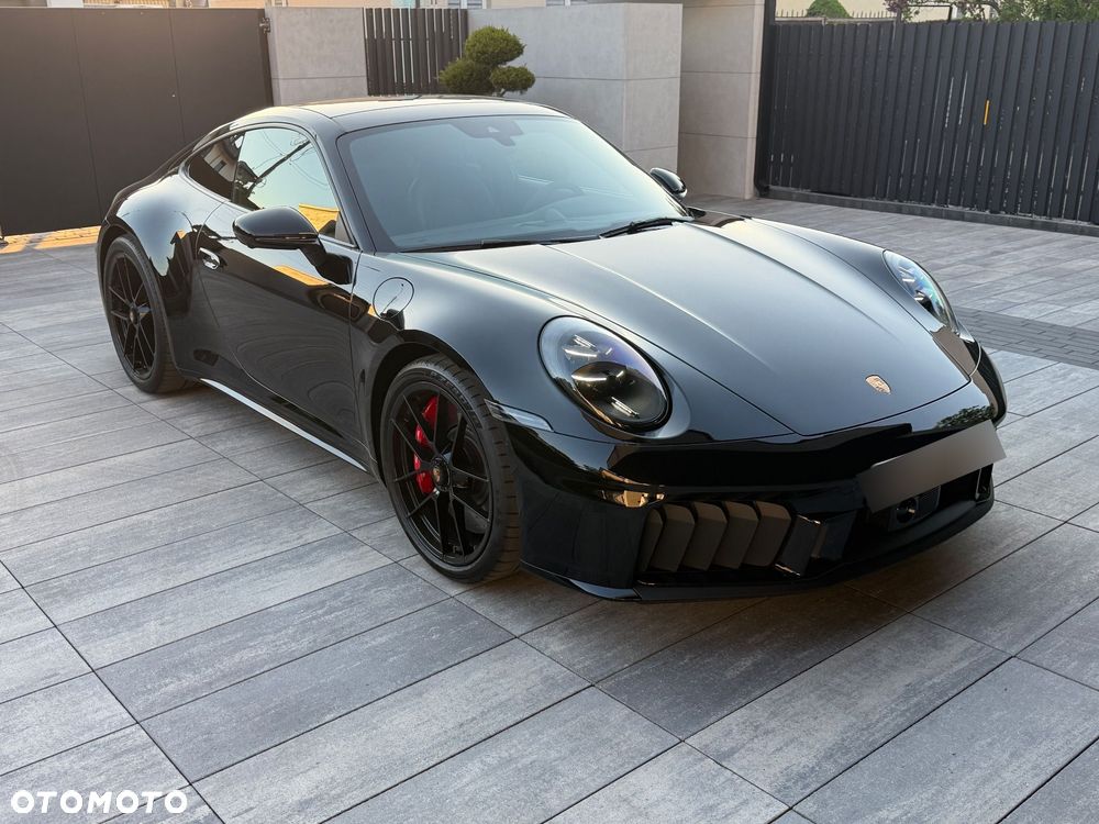 Porsche 911 Carrera T-Hybrid 4 GTS - 3