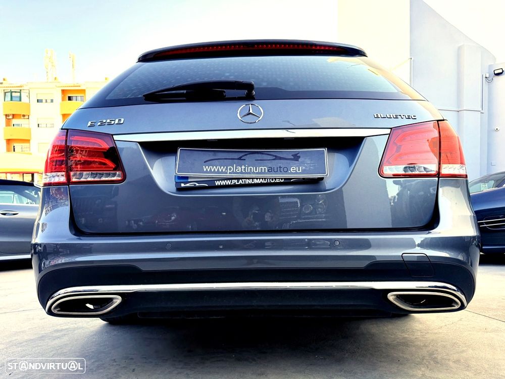 Mercedes-Benz E 250 BlueTEC Avantgarde Auto. - 60
