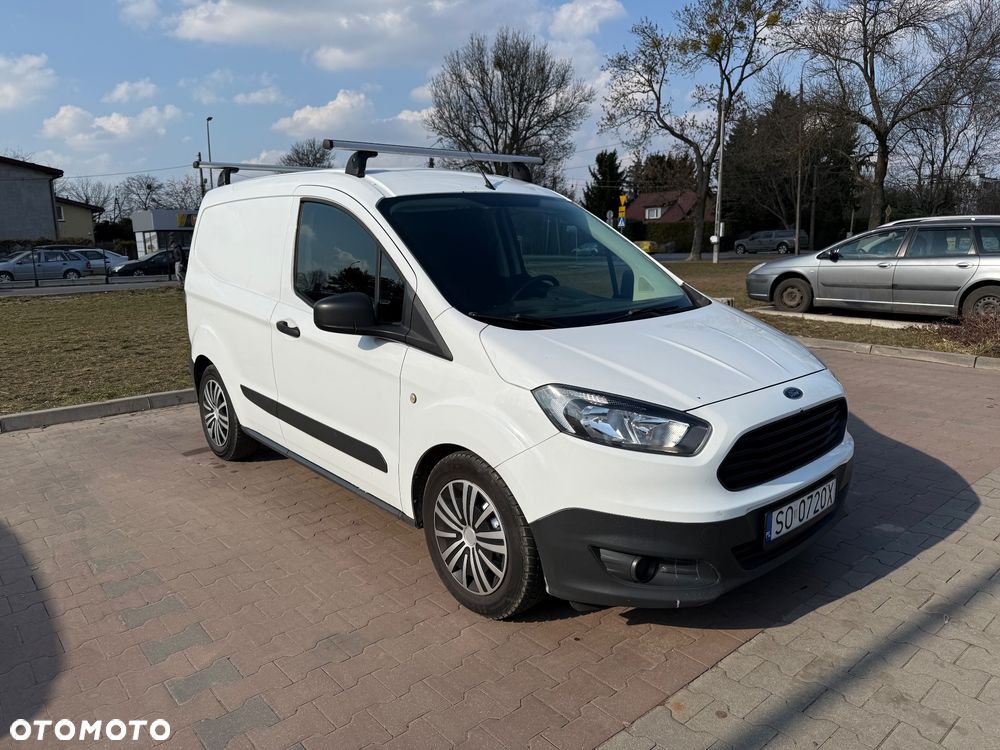 Ford Transit Courier - 1