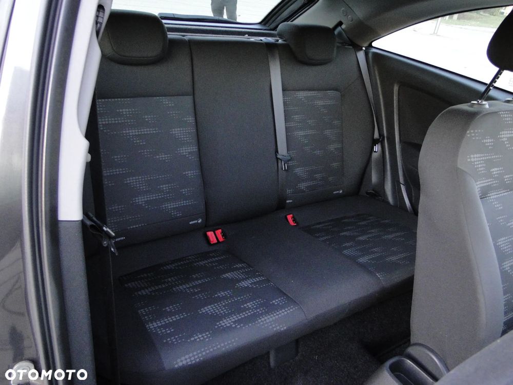 Opel Corsa 1.4 16V Active - 15