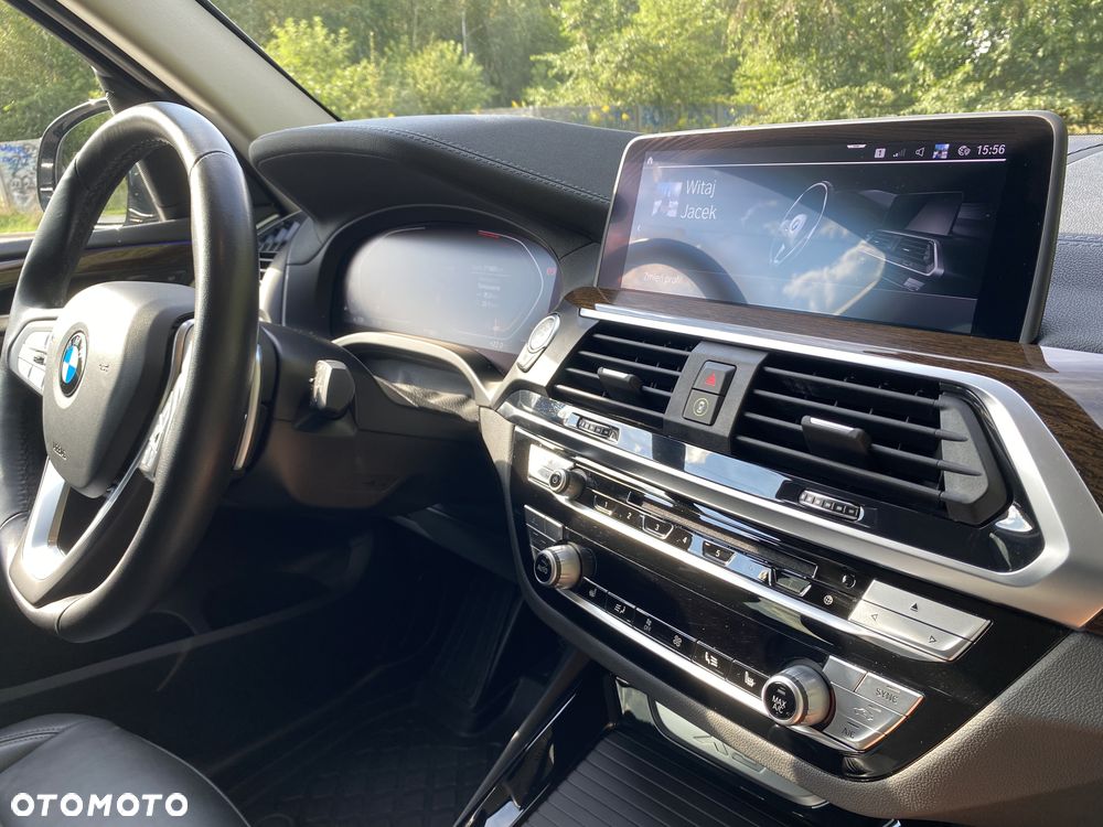 BMW X3 xDrive20i Luxury Line - 19