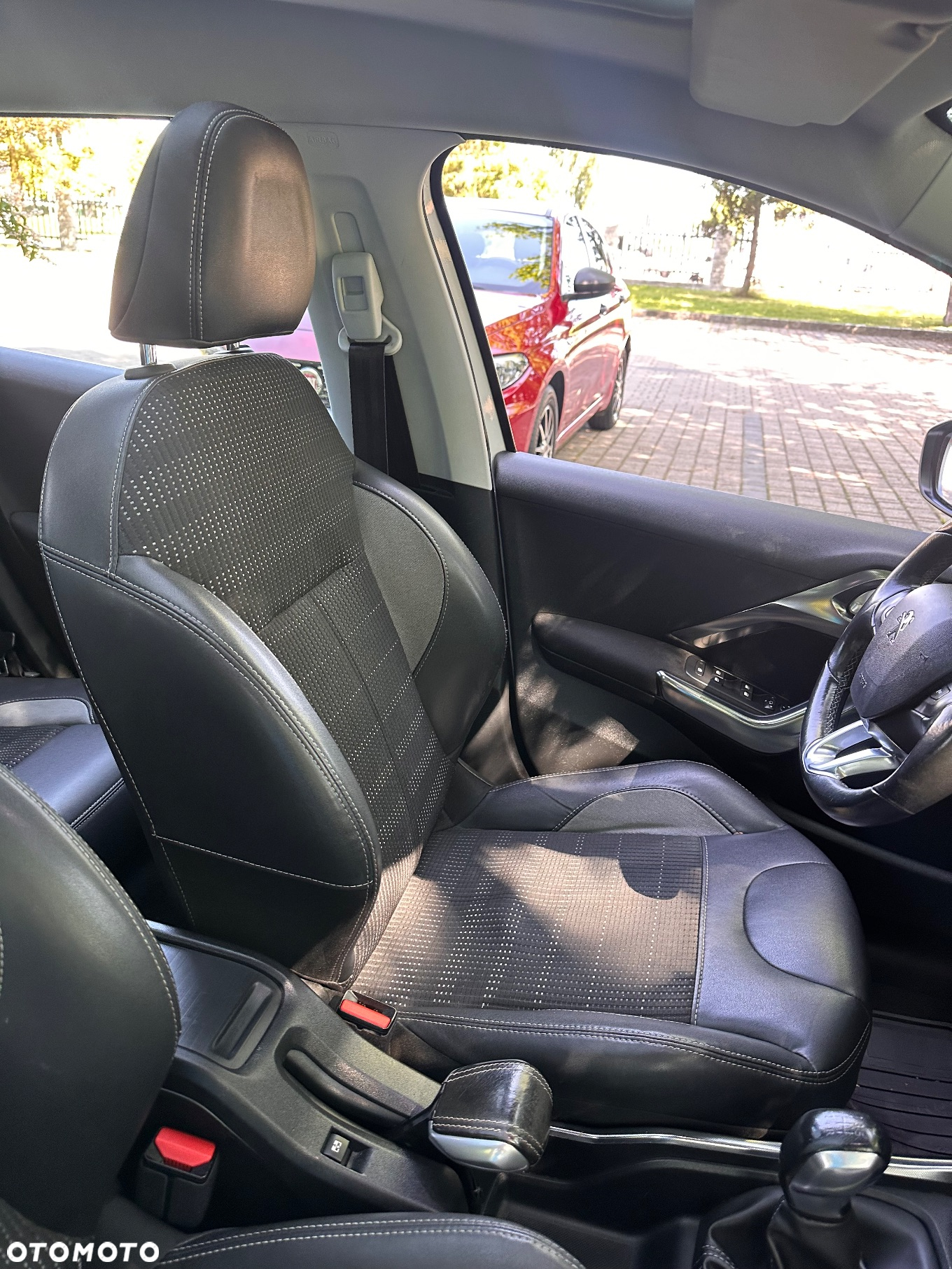 Peugeot 2008 e-HDi FAP 92 STOP & START Style - 20