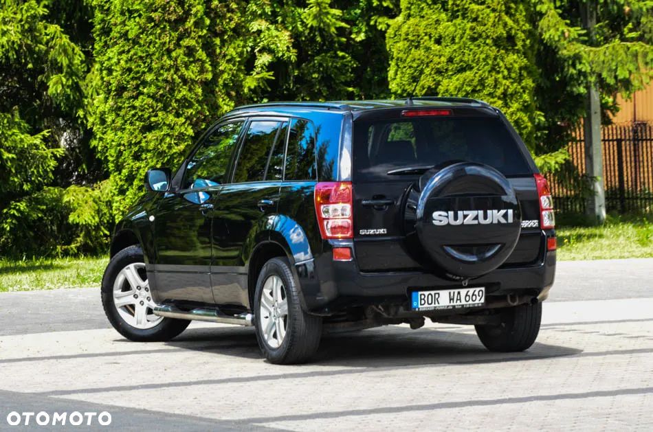 Suzuki Grand Vitara 2.0 De luxe - 21