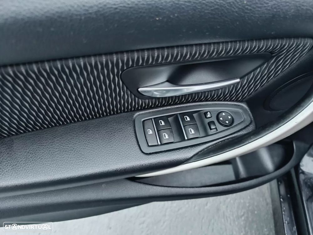 BMW 318 d Line Sport - 19