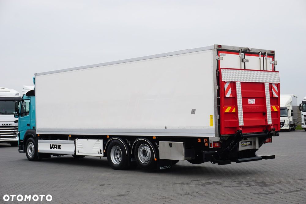 Volvo FM / 330 / E 6 / CHŁODNIA + WINDA / 23 PALETY / OŚ SKRĘTNA / DŁ 9,2 M - 6