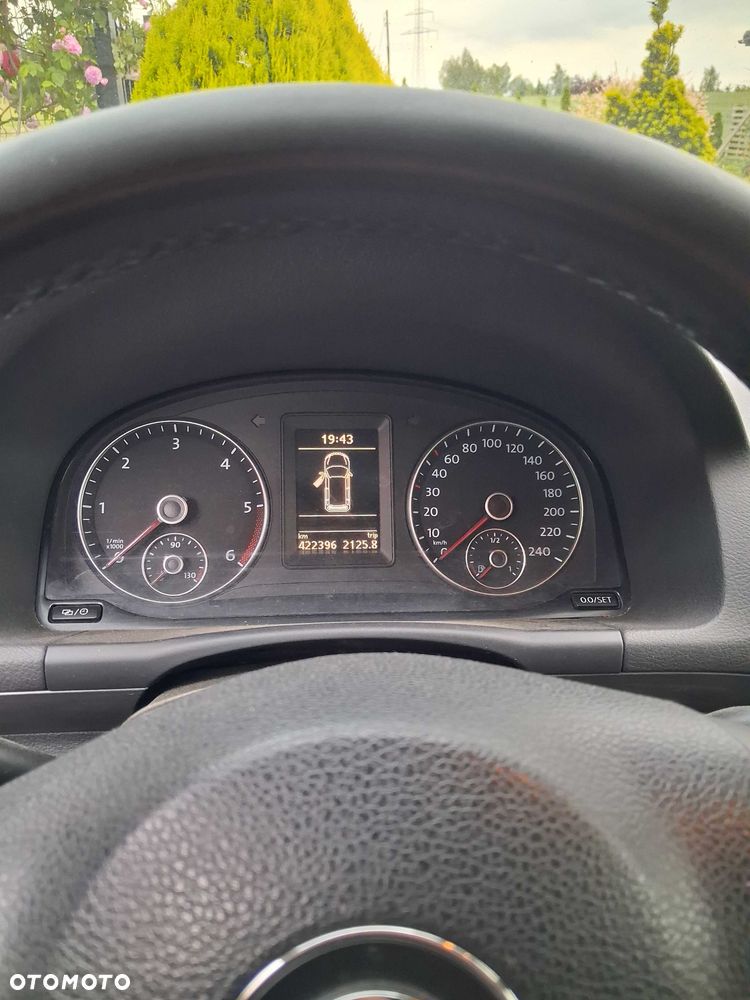 Volkswagen Touran - 8