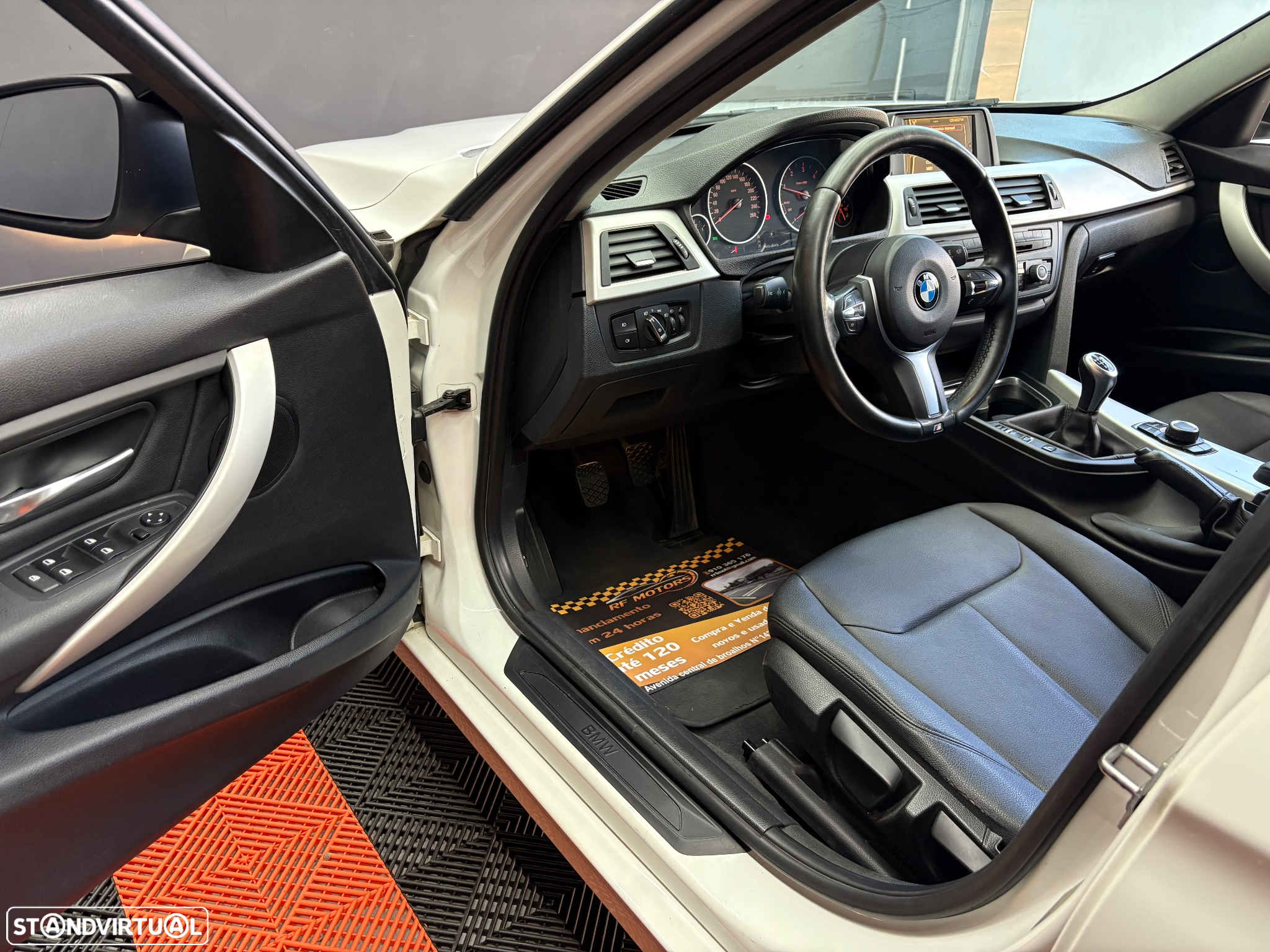 BMW 318 d Line Sport - 15
