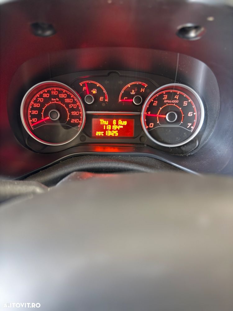 Fiat Doblo Combi 1.3 Mjet 95 CP Confort - 11