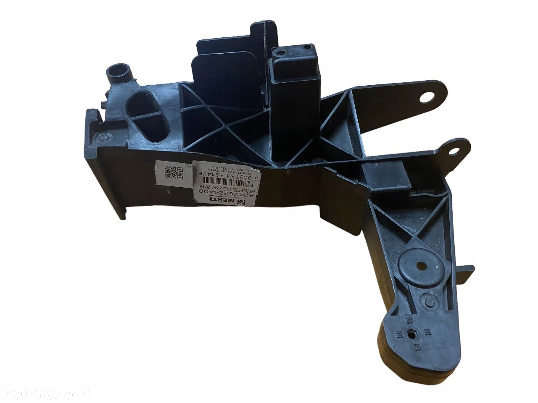 OKULAR PRAWY wzmocnienie pasa mercedes GLB X247 W247 - A2476224400 - 3