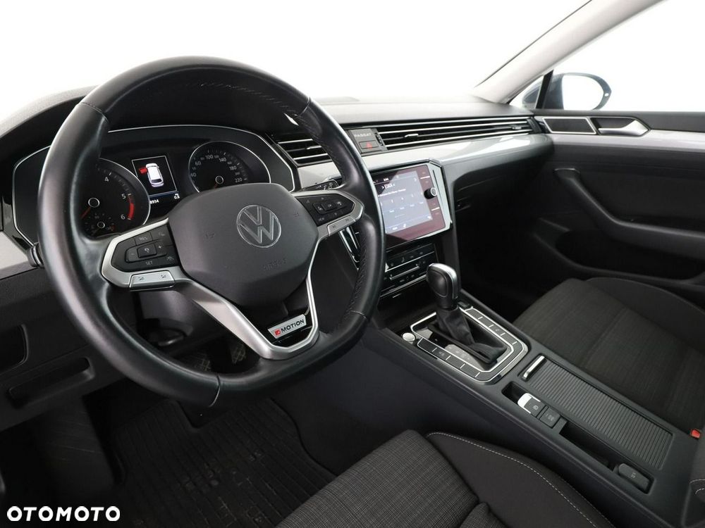 Volkswagen Passat Variant 2.0 TDI SCR DSG 4Motion Business - 15