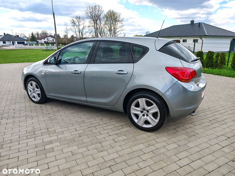 Opel Astra 1.4 Turbo Edition - 13