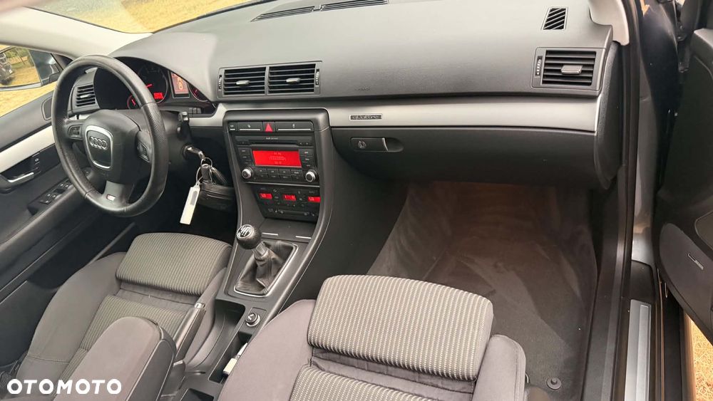Audi A4 Limousine 1.8T Quattro - 12
