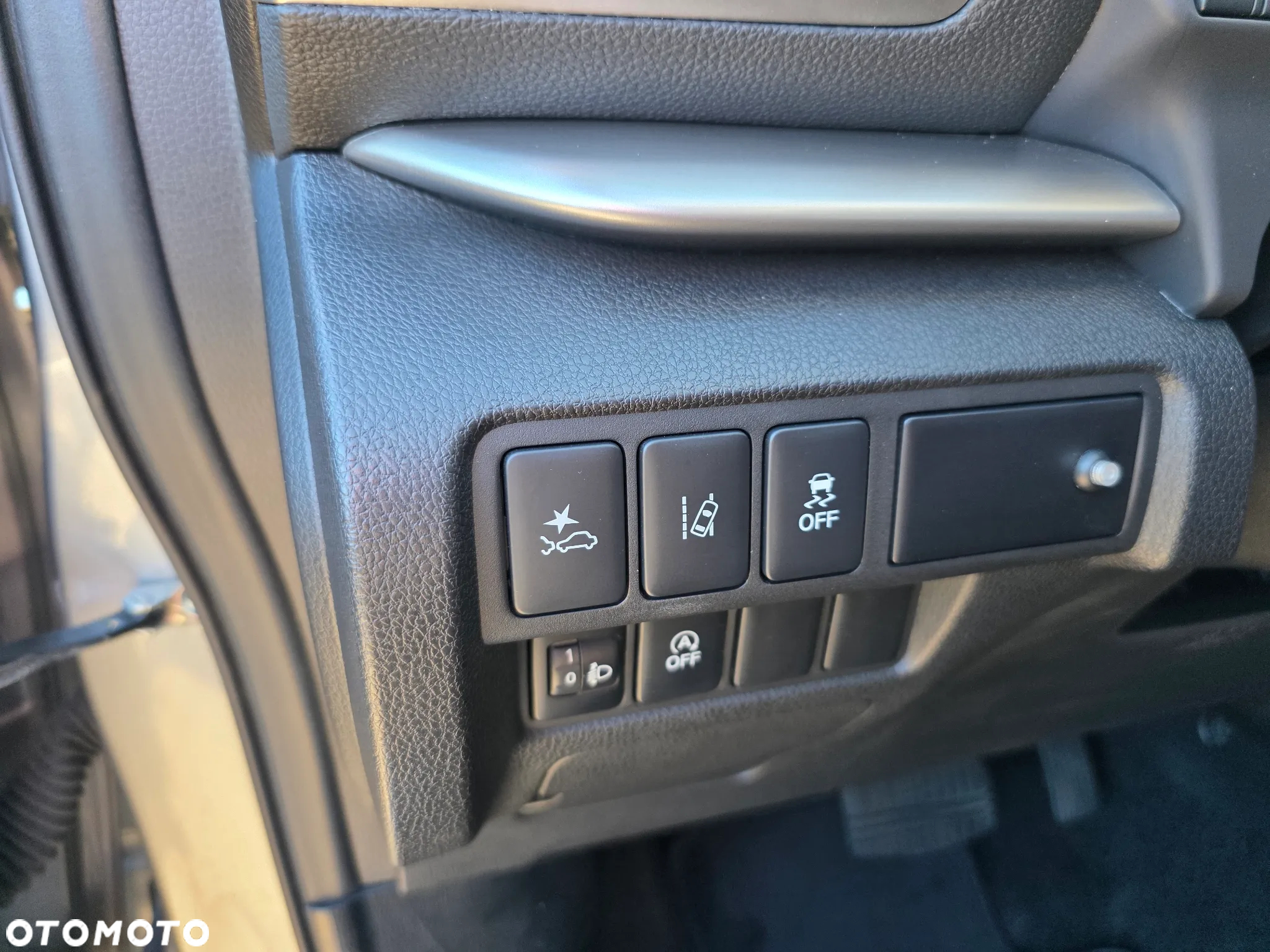 Mitsubishi Eclipse Cross - 29