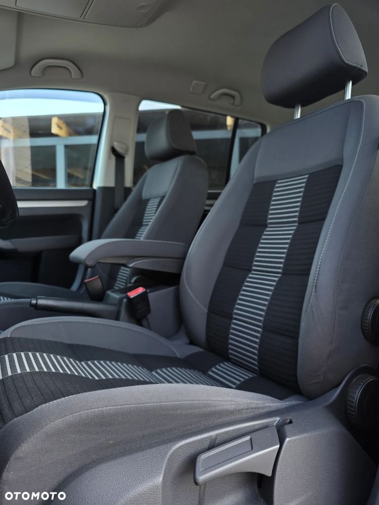 Volkswagen Touran 1.4 TSI United - 15