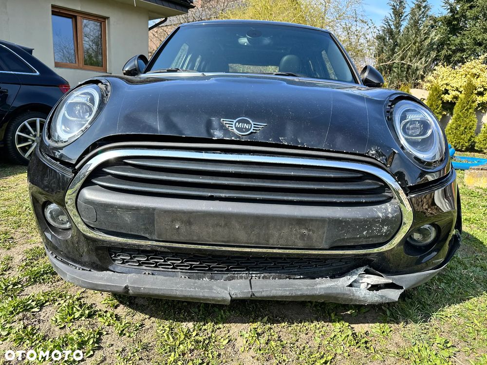 MINI ONE Essential Trim - 6