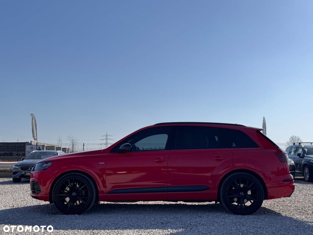 Audi SQ7 - 7