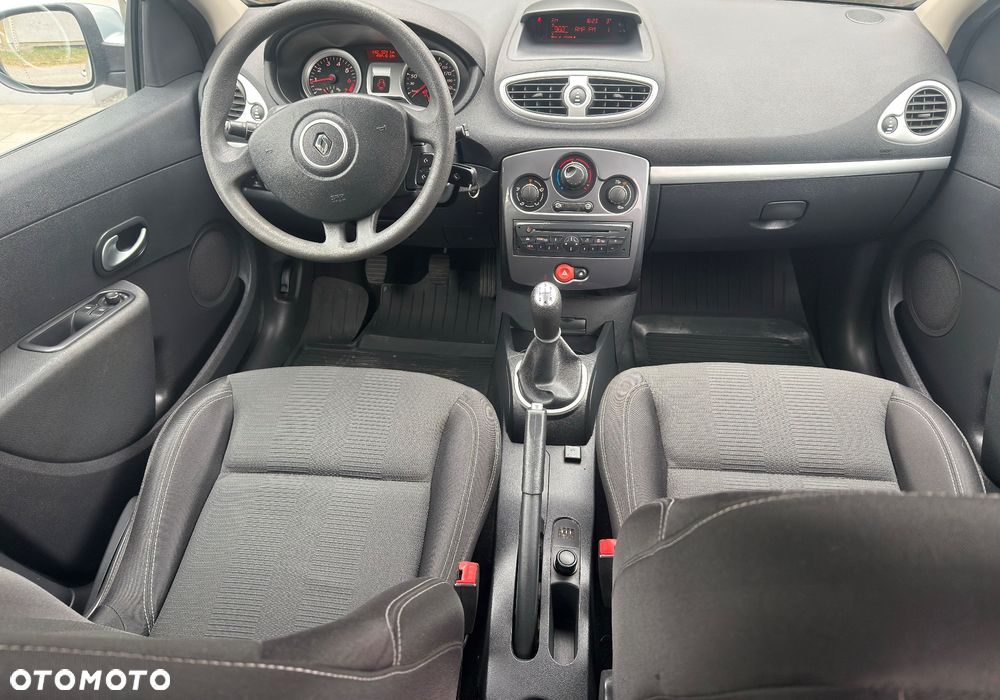 Renault Clio 1.2 16V Alize Euro5 - 13